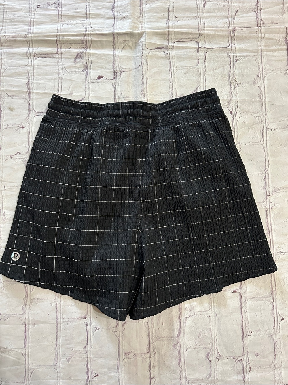 Lululemon Negative Split Textured Run Short 2.5" *Reflective Black XXS Grid - Picture 9 of 11